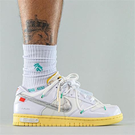 dunk off white lots